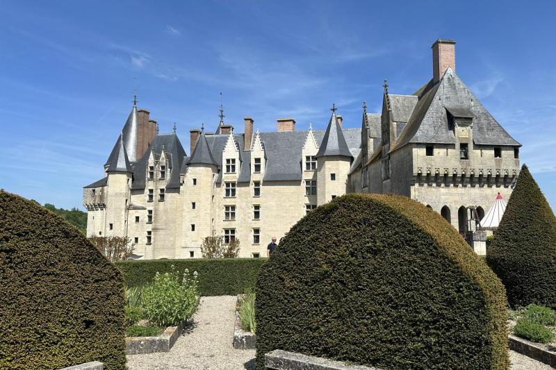 Mont Saint Michel and Castles of the Loire River Valley - 2 Days