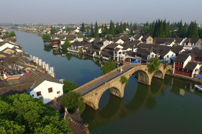 From Shanghai: Suburb Water Village