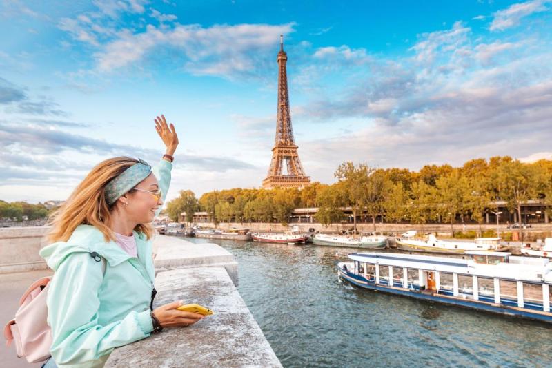 Paris: Audio Guided Visit to the Eiffel Tower 3rd Floor (Reserved Access) and Seine Cruise