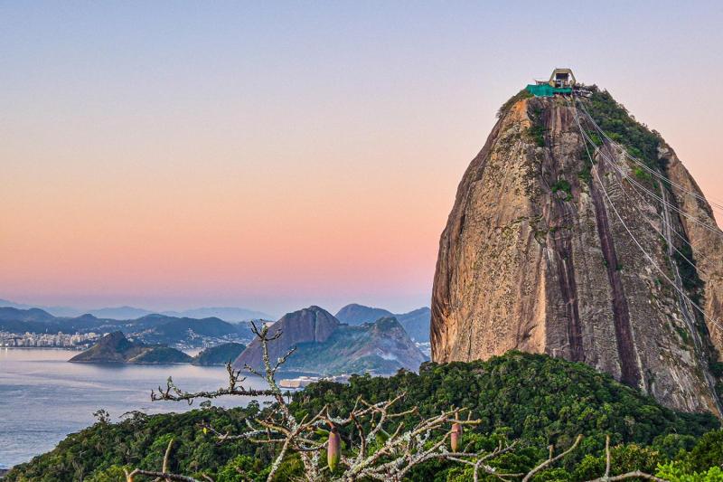 Rio de Janeiro: Combo - Rio by Day, Corcovado, Christ Statue, Sugar Loaf w/ Lunch & Ginga Show
