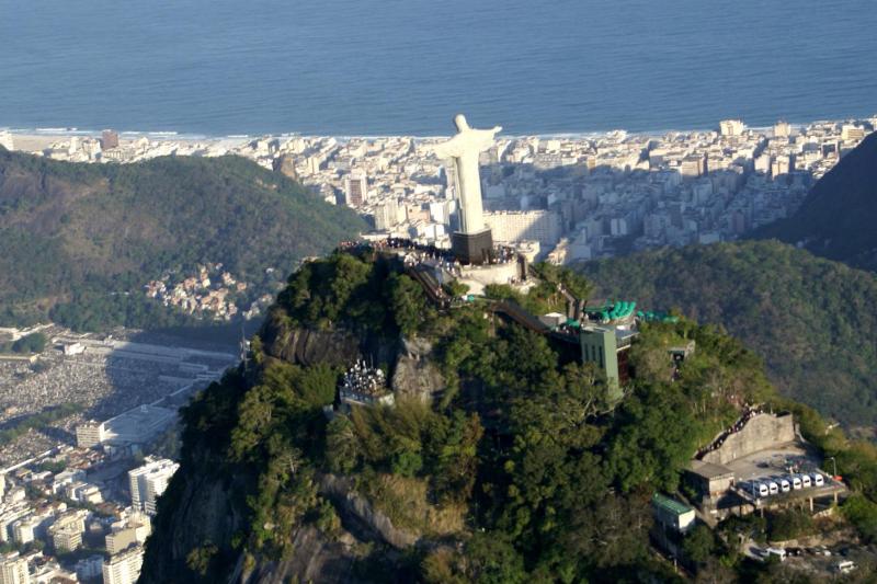 Rio de Janeiro: Combo - Rio by Day, Corcovado, Christ Statue, Sugar Loaf w/ Lunch & Ginga Show