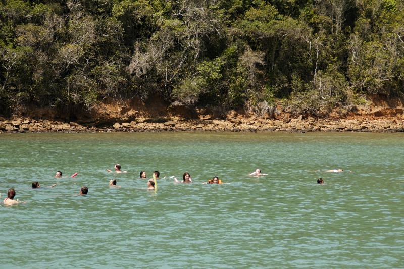 Búzios: Schooner Cruise Around the Peninsula & Swimming Stops