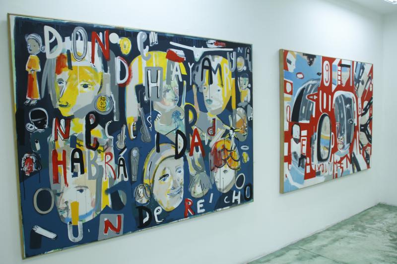 Visit an art gallery with fancy works
