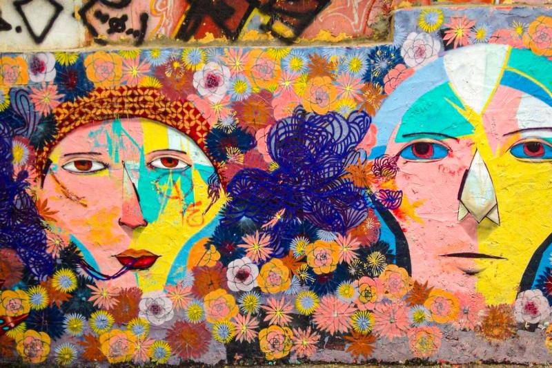 Beautiful and unique paintings with Grafitti