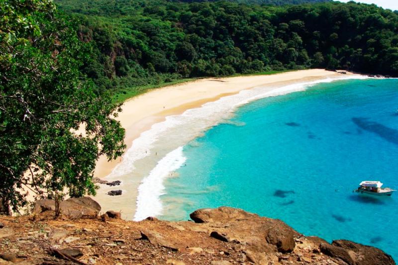 From Porto Seguro: Arraial d’Ajuda Beach Experience: Full Day