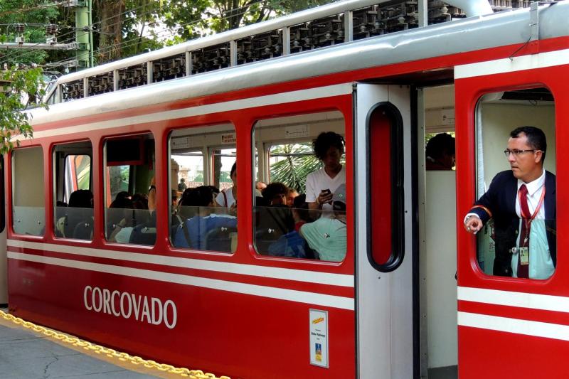 Rio de Janeiro: Rio Essentials Getaway with Christ Redeemer & Sugar Loaf: 2 Days / 1 Night