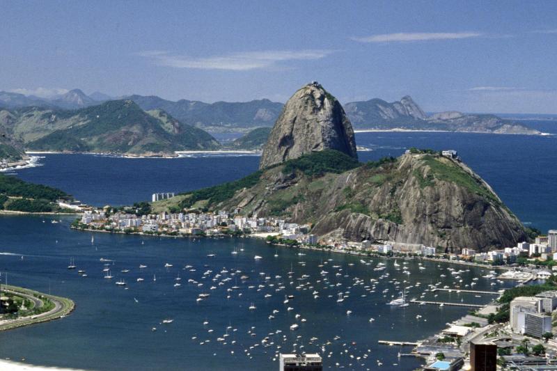 Rio de Janeiro: Rio Essentials Getaway with Christ Redeemer & Sugar Loaf: 2 Days / 1 Night