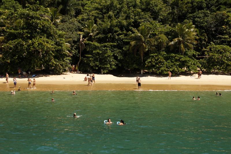 Lula\'s beach seen from the ocean