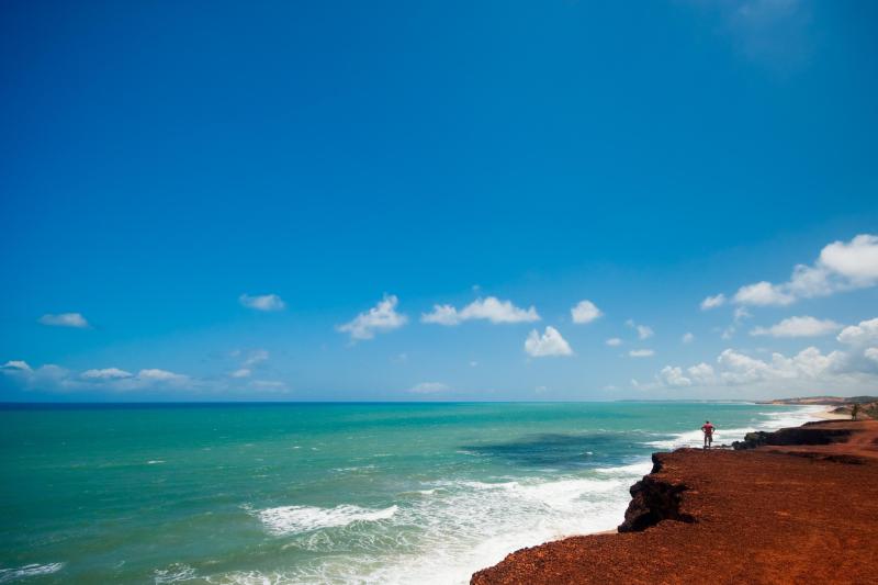 From Natal: Pipa Beach Day Trip with Private English Guide