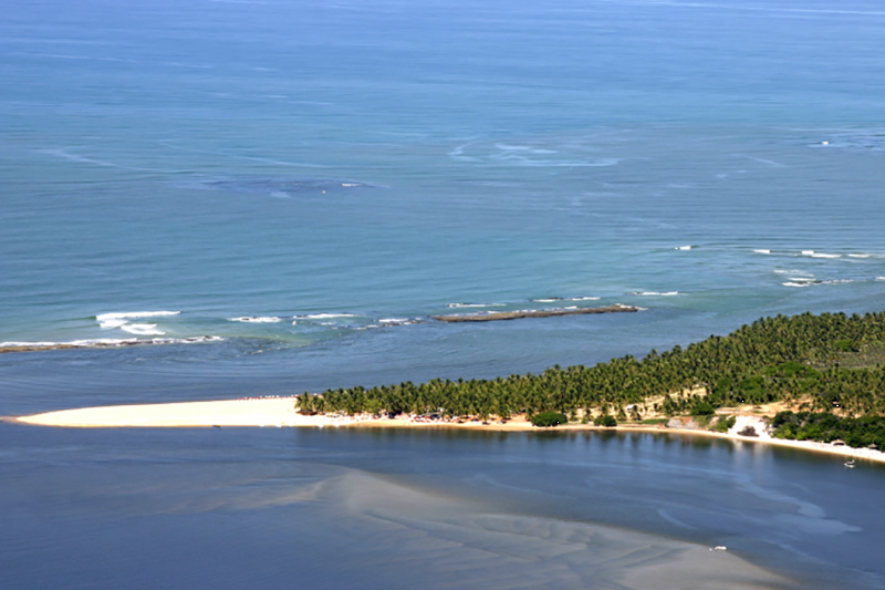 Maceió: Private Gunga Beach Schooner Cruise & Coastal Escape