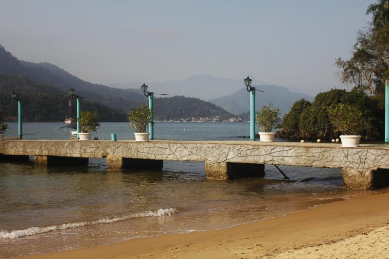 Angra dos Reis: Island-Hopping Speedboat Adventure