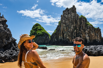 Fernando de Noronha: Emerald Coast Hiking & Beach Adventure