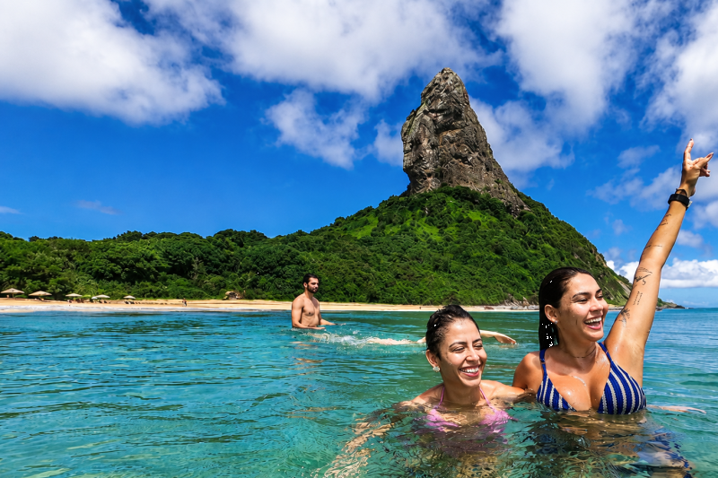 Fernando de Noronha: Emerald Coast Hiking & Beach Adventure