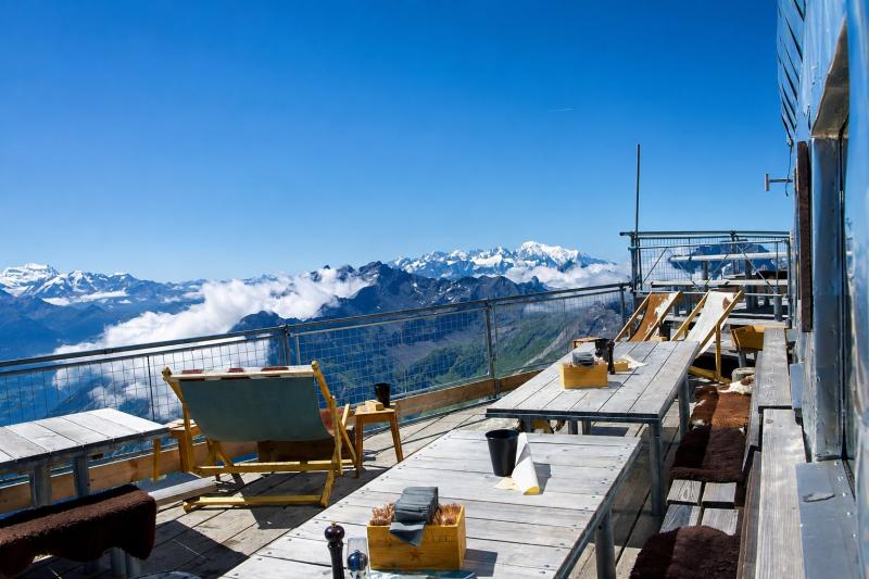 Glacier 3000 Terrace