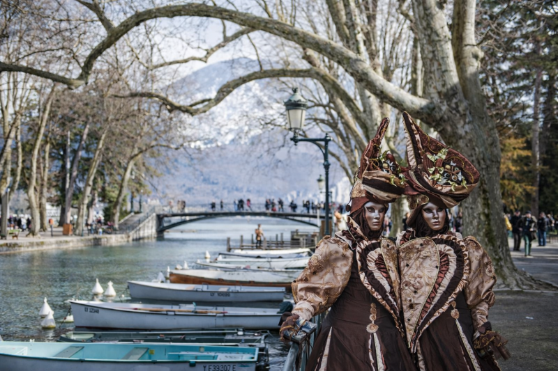 ANNECY City tour - Le pont des amours