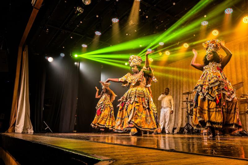 Rio de Janeiro: Brazilian Rhythms & Cultural Dance Show Experience