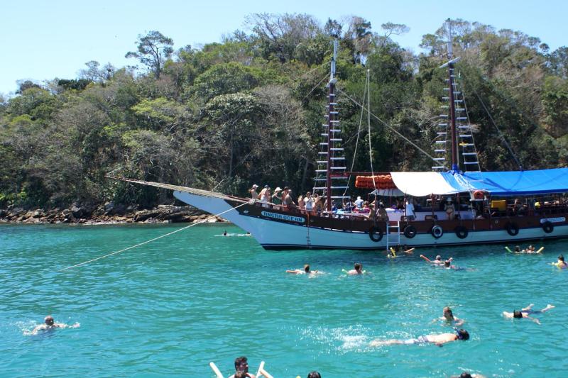 From Rio de Janeiro: Angra dos Reis & Ilha Grande Schooner Cruise: Full Day