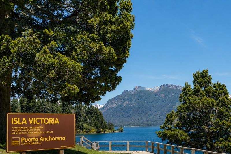 Victoria Island and Arrayanes Forest with Navigation