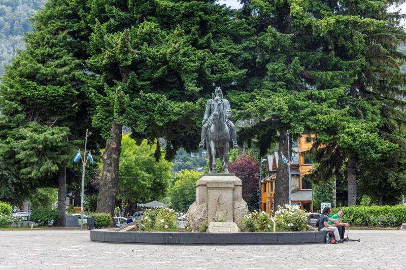 From Bariloche: San Martin de los Andes along the Route of the 7 Lakes with Guide in English
