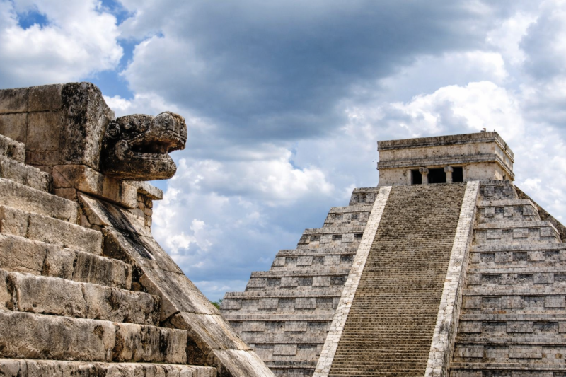 From Cancun and Riviera Maya: Chichén Itzá Private Guided Tour with Transportation Full Day