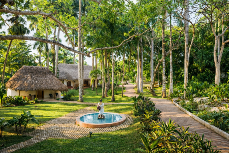 From Cancun and Riviera Maya: Chichén Itzá Private Guided Tour with Transportation Full Day