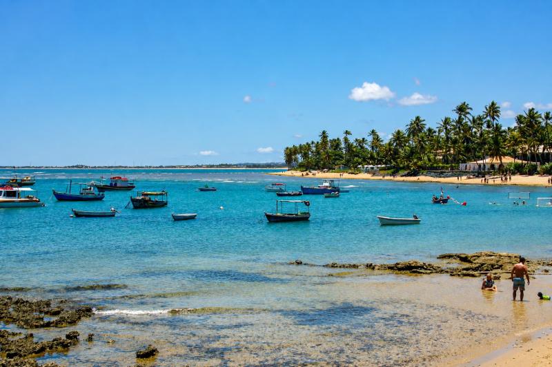 Salvador: Shared Airport Shuttle Between SSA Airport & Costa do Sauípe or Praia do Forte Hotels