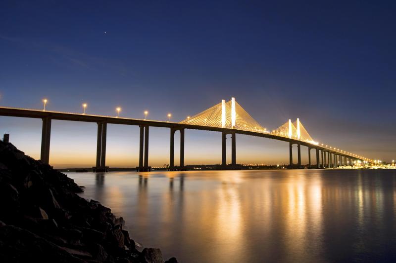 The beautiful Newton Navarro Bridge