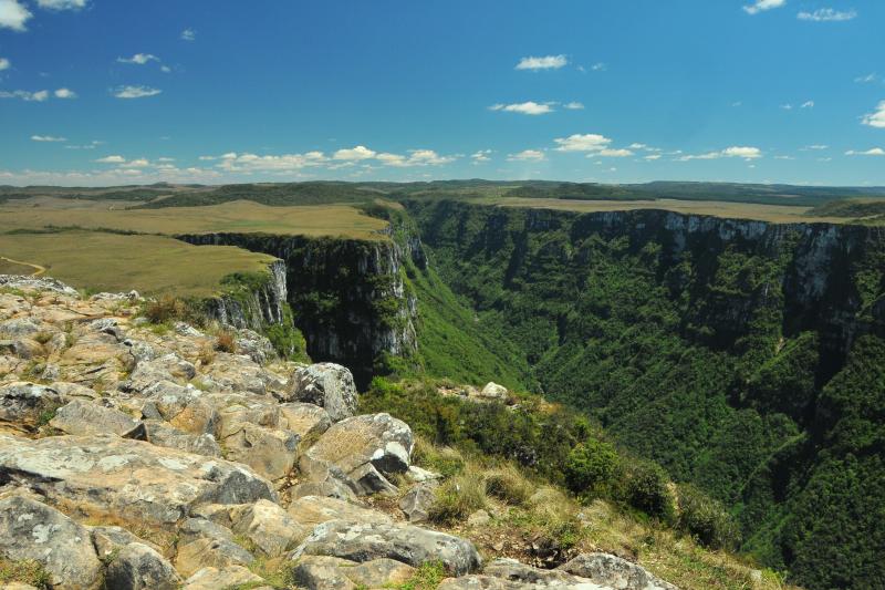 Aparados da Serra: Canyon Itaimbezinho Tour with Picnic: Full Day