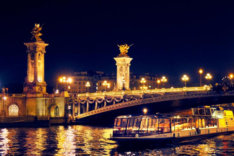 Paris: 9:15 PM Bistronomic Dinner Cruise on the Seine