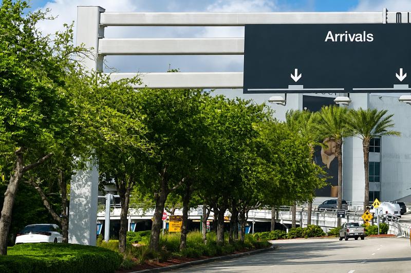 Private Transfer - Miami Airport to Downtown Miami or Miami Beach