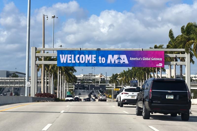 From Miami Airport: Private Transfer to Fort Lauderdale Airport, Hotels or Port Everglades