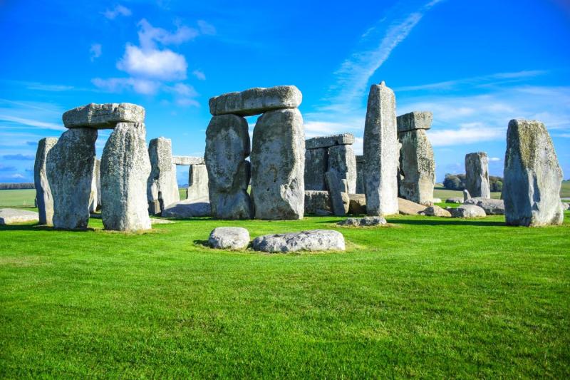 From London: Stonehenge, Windsor Castle and Bath Day Tour