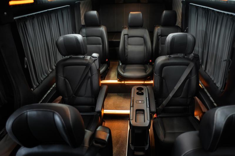 Marrakech: Private Transfer from Airport to Hotel