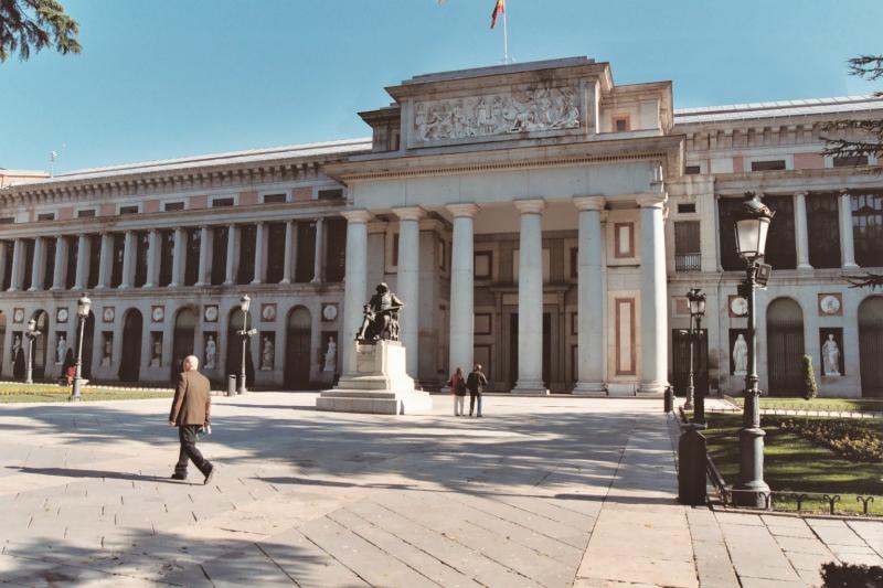 Special Package: Madrid with Portugal and Andalusia 14-Day Tour from Madrid