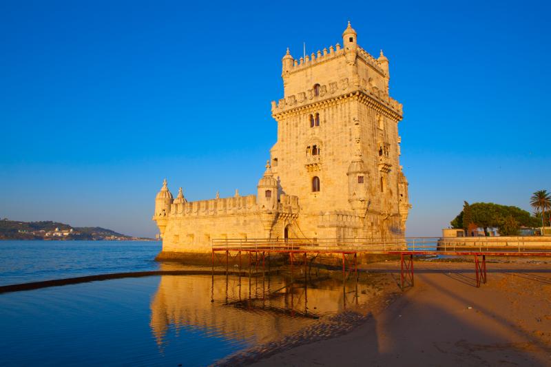 Special Package: Madrid with Portugal and Andalusia 14-Day Tour from Madrid