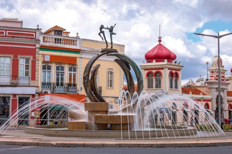 From Praia da Luz: Loulé Market Half Day Tour to Faro