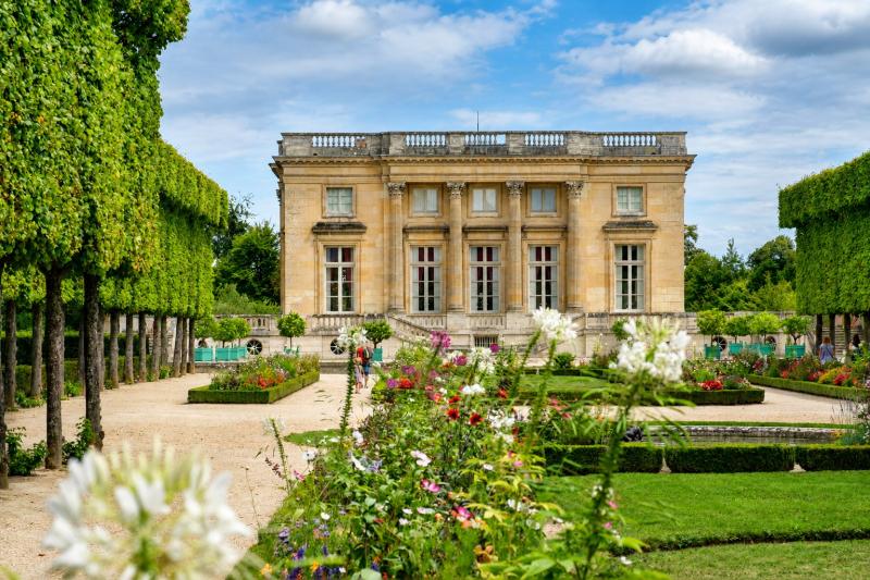 From Paris: All-Day Private Guided Versailles Tour - Palace, Gardens and Queen's Hamlet (1-7)