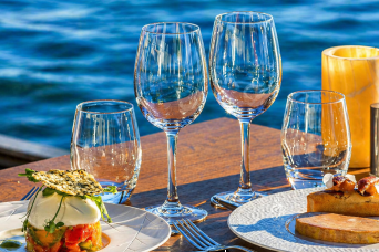 Paris: Lunch Cruise on the Seine for Special Dates