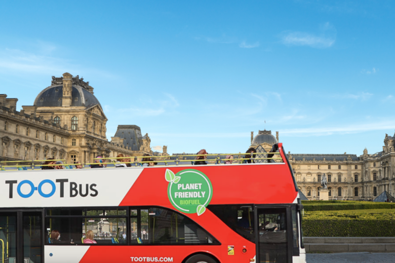 Louvre - Walk through Masterpieces with Reserved Entry and Hop-On Hop-Off ticket