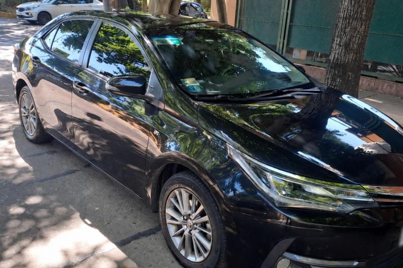 Private Transfer from Aeroparque J.Newbery to Hotel in Palermo or Vice Versa - Executive