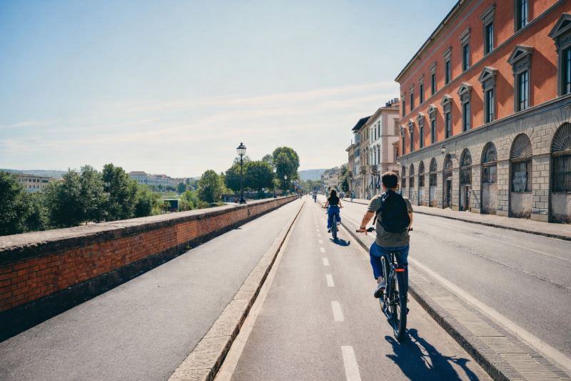 Florence: Hills E-Bike Tour with Gelato - Small Group