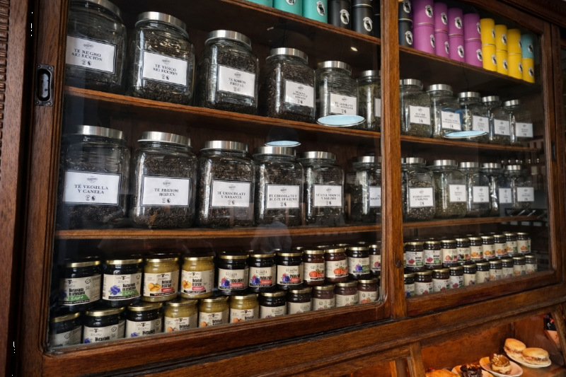 Buenos Aires: Brunch for 2 at Café Thibon - 85 Years of History