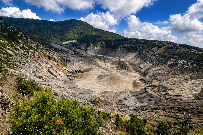 The Tangkuban Perahu Crater, also known as the overturned boat 01