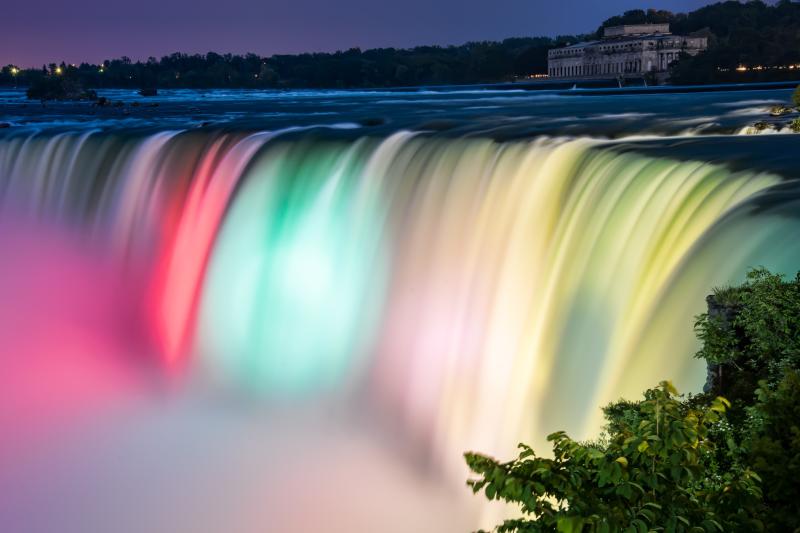 VIP Illumination, Dinner & Fireworks Tour from Canada