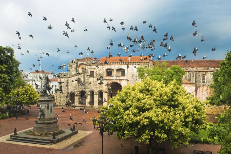 From Punta Cana: Santo Domingo Colonial Zone Full Day Tour with 4D Cinema