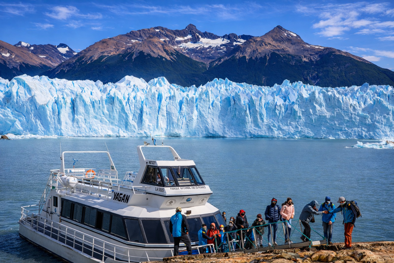 El Calafate: Blue Safari - A Unique Experience Next to the Perito Moreno Glacier with Transfers