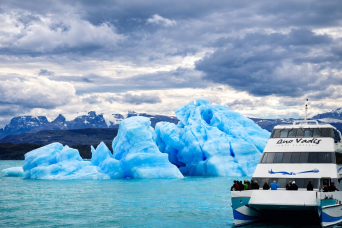 All Glacier Navigation with Lunch: The Adventure That Brings You Closer to the Ice Giants