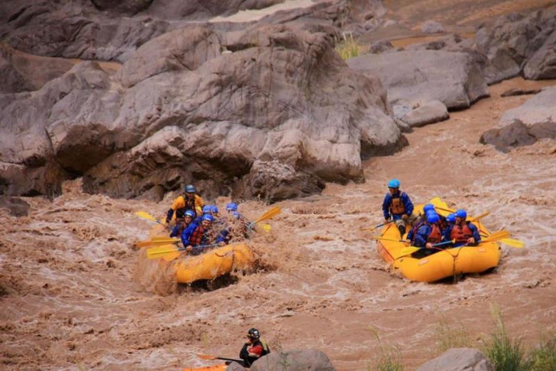 Rafting on the Mendoza River: Adrenaline, Nature and Fun