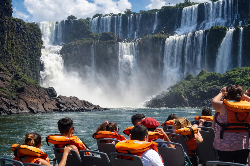 Iguazú Falls Adventure: FWD in the Jungle and Great Adventure from Hotels in Foz de Iguaçu, Brazil