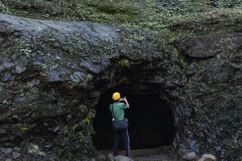 Visit Mines of Wanda from hotels in Brazil